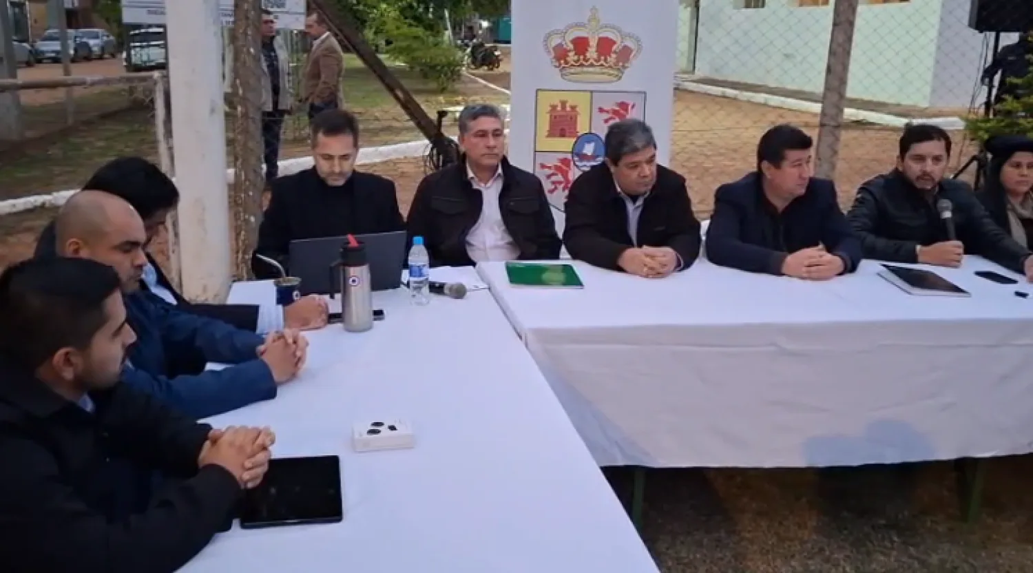 Esperan al presidente de la ESSAP en medio de reclamos por el agua en Concepción