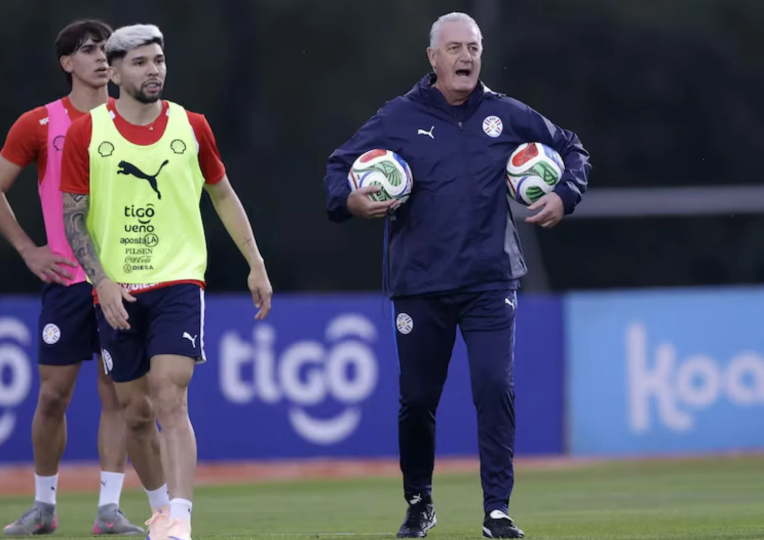 Gustavo Alfaro y un futuro incierto en Paraguay a días del Mundial 2026
