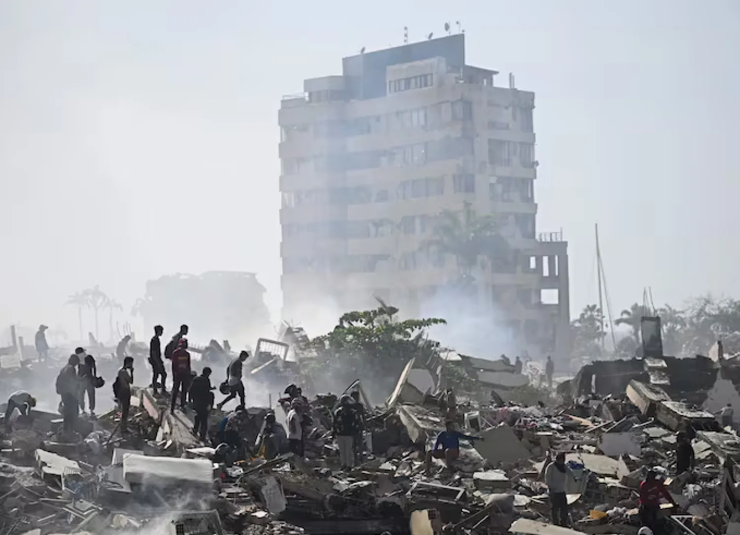 Tragedia en Venezuela: llegan equipos internacionales mientras crece el número de desaparecidos