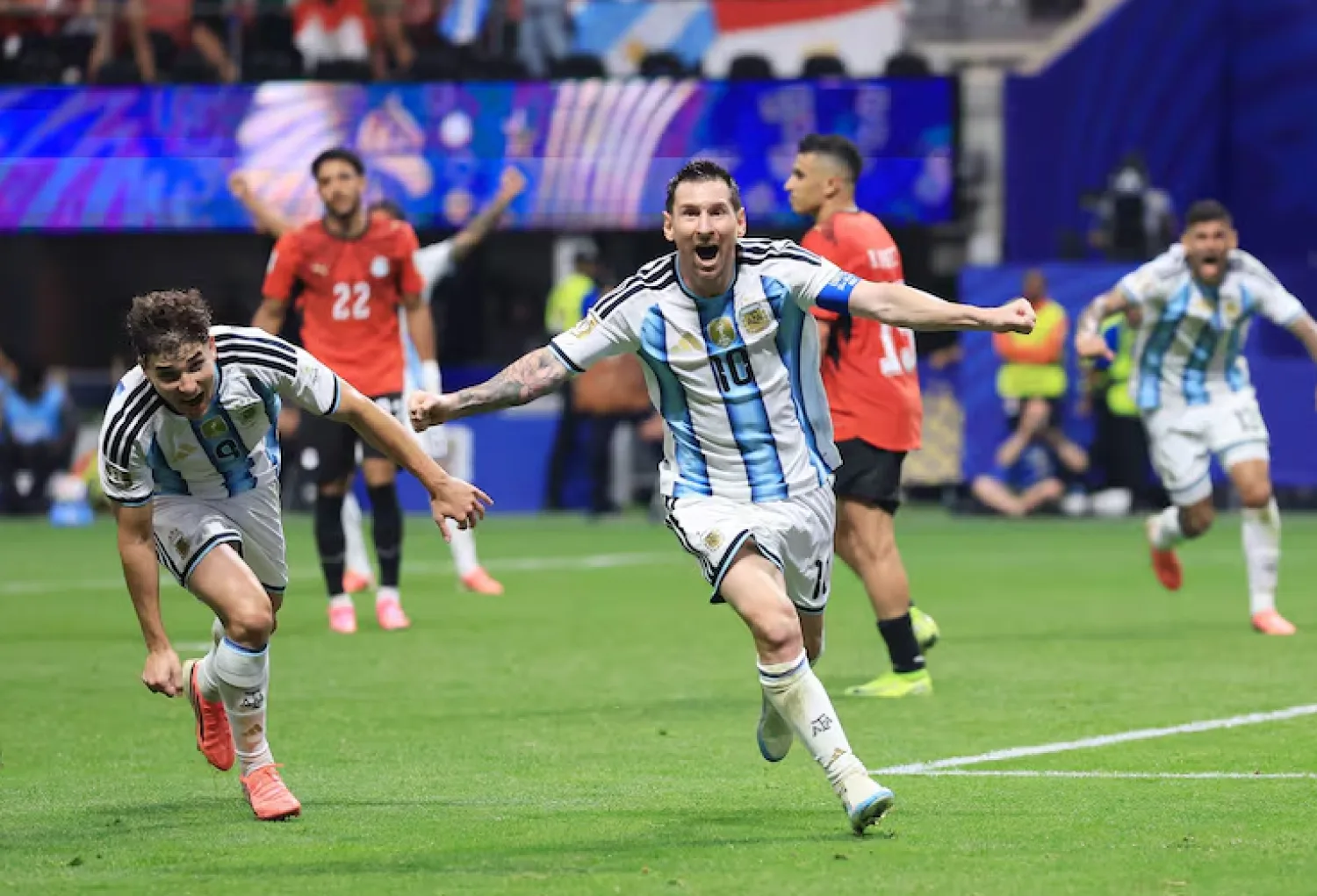 Con una épica remontada, Argentina elimina a Egipto y avanza a cuartos