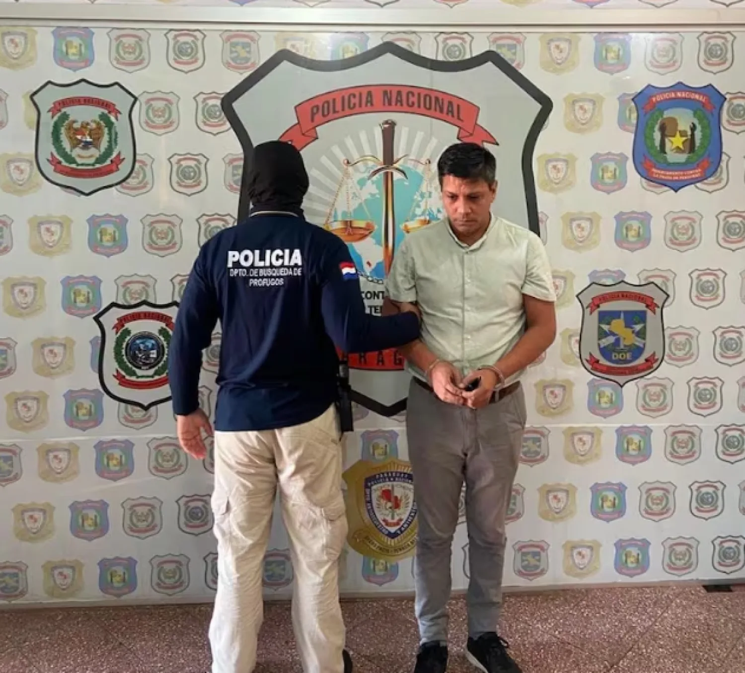 Detienen a exfuncionario de la ANDE acusado de estafar a usuarios