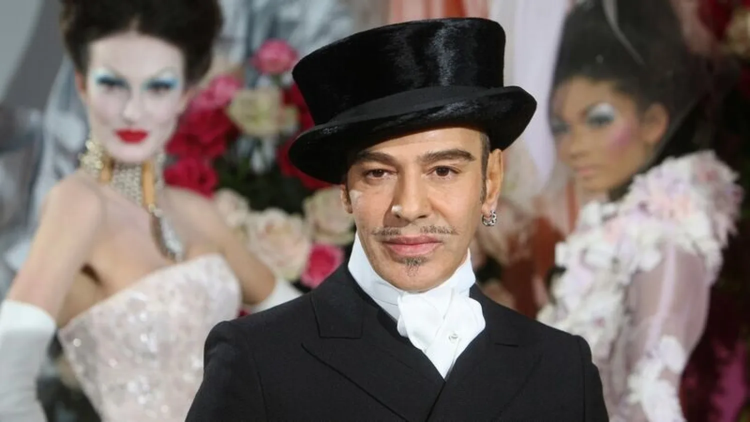 La Met Gala 2027 homenajeará a John Galliano