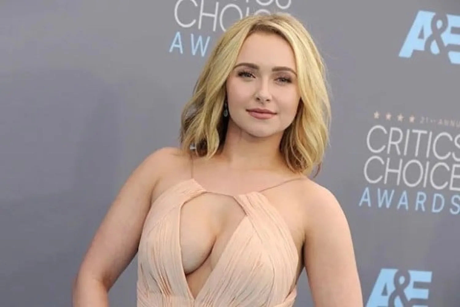 Fallece Hayden Panettiere, actriz de “Heroes” y “Nashville”, a los 36 años.