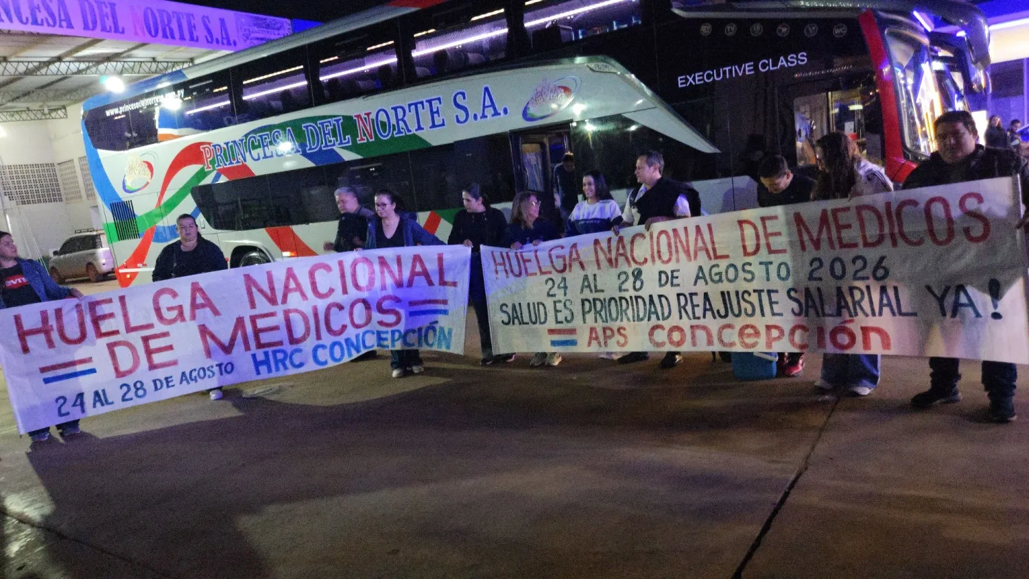 Médicos concepcioneros viajaron a Asunción para participar de la huelga nacional