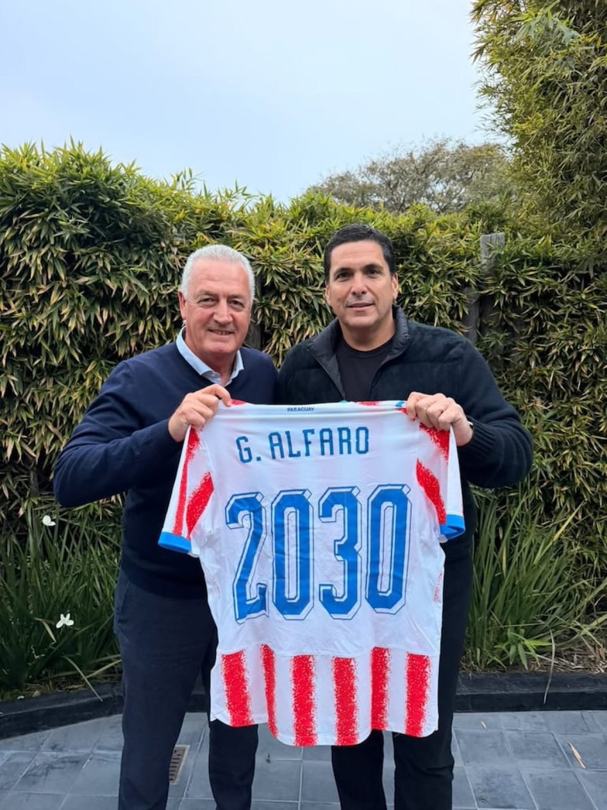 La APF sella la continuidad de Gustavo Alfaro al frente de la Albirroja