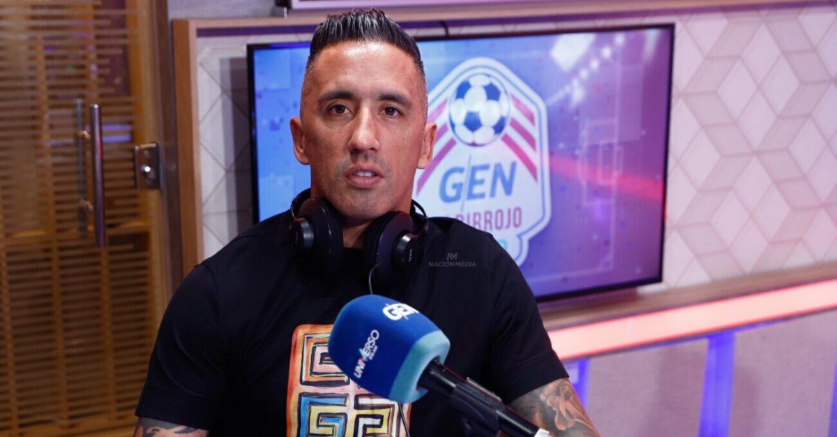 Lucas Barrios vuelve a Luqueño en reemplazo de Hernán Rodrigo López