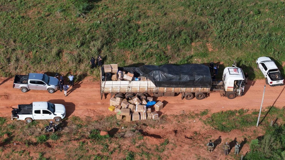 Piratas del asfalto asaltaron a camioneros en Cruce Tacuati y abandonaron en Azote'y