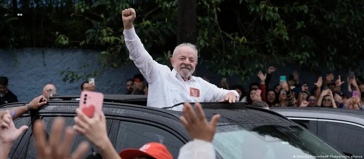 Lula gana un cuarto mandato en Brasil contra Bolsonaro