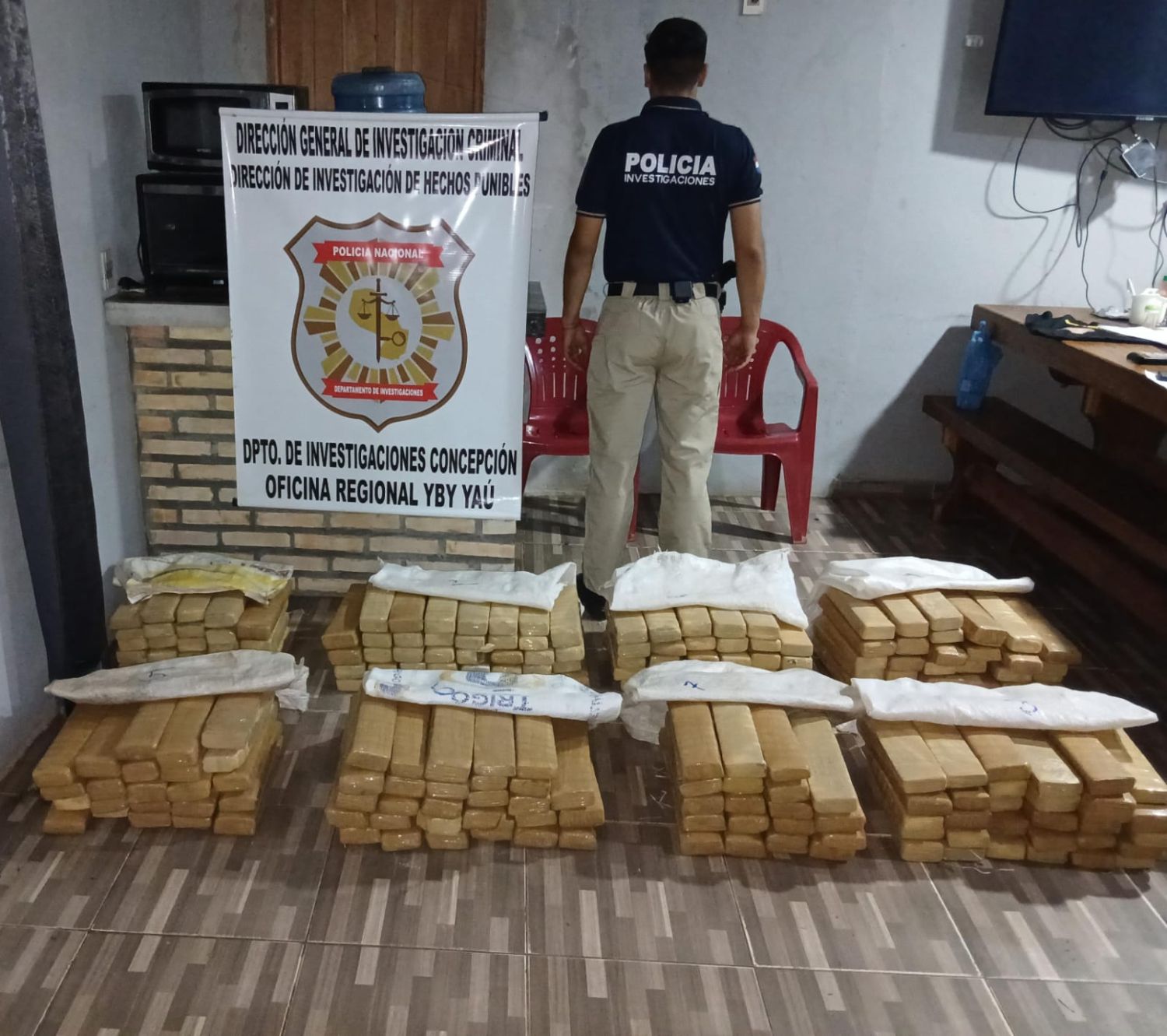 Golpe al narcotráfico en Yby Ya’u: decomisan vehículo con importante carga de marihuana