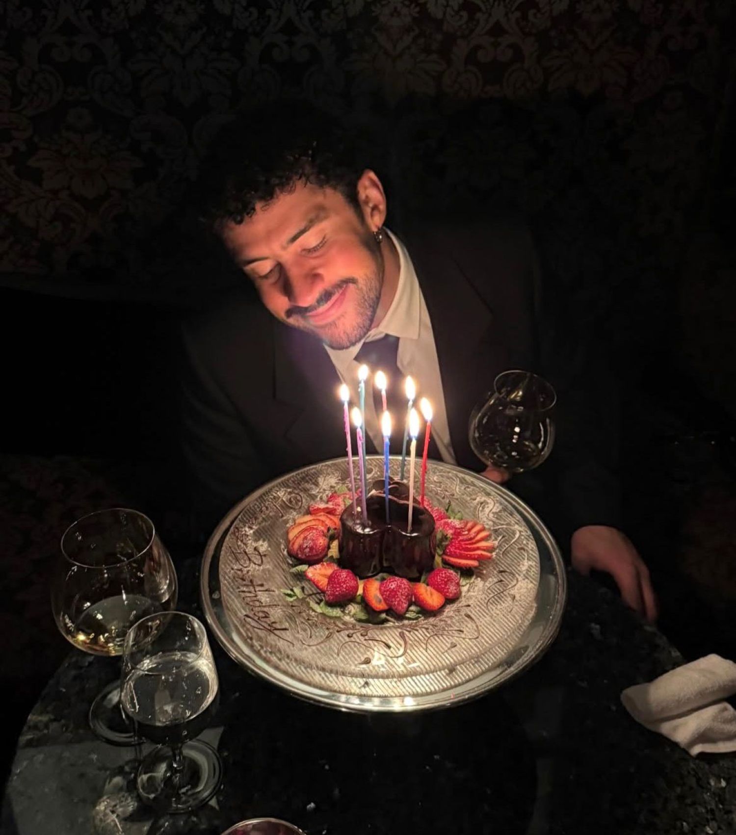 Bad Bunny cumple 32 años y los celebra con FOTO en Instagram tras meses de ausencia