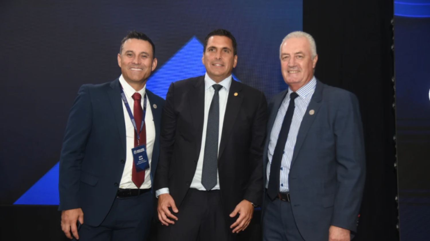 Robert Harrison es reelecto como presidente de la APF