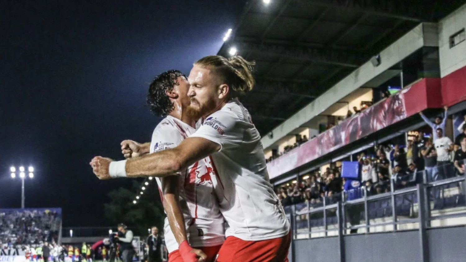 Gol paraguayo: Pitta se luce y lidera triunfo del Bragantino sobre Flamengo