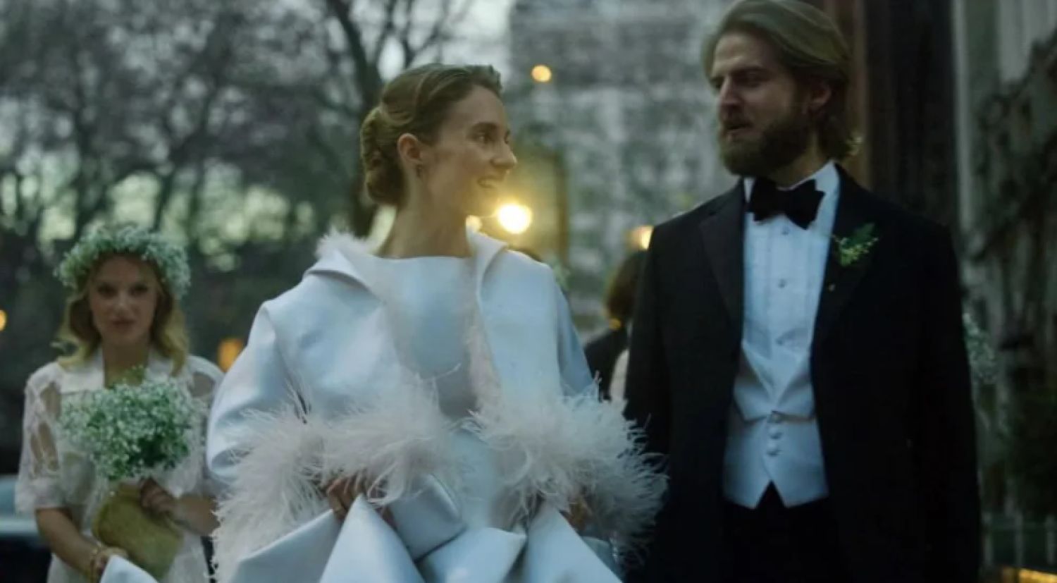 San Valentín celebra la boda de la actriz Maya Hawke con el músico Christian Lee Hutson